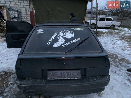 Черный ВАЗ 2113 Самара, объемом двигателя 1.5 л и пробегом 152 тыс. км за 2000 $, фото 1 на Automoto.ua