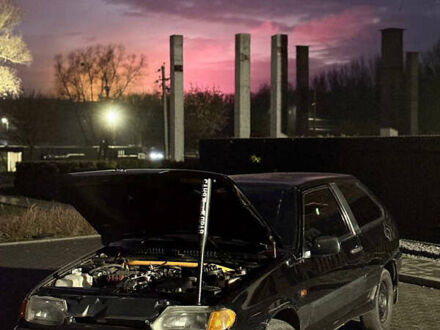 Черный ВАЗ 2113 Самара, объемом двигателя 1.6 л и пробегом 150 тыс. км за 1750 $, фото 1 на Automoto.ua