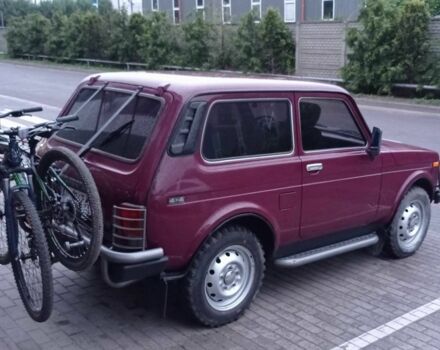 Красный ВАЗ 2113 Самара, объемом двигателя 1.7 л и пробегом 130 тыс. км за 3543 $, фото 9 на Automoto.ua