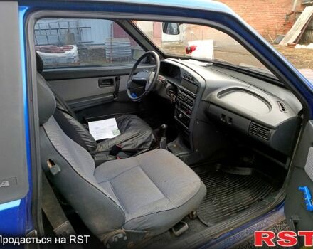 ВАЗ 2113 Самара, объемом двигателя 1.6 л и пробегом 200 тыс. км за 1250 $, фото 4 на Automoto.ua