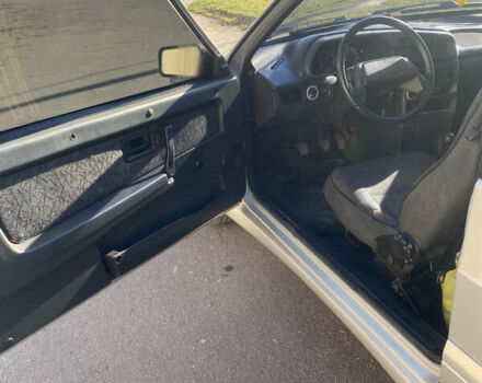 Серый ВАЗ 2113 Самара, объемом двигателя 1.5 л и пробегом 233 тыс. км за 1800 $, фото 5 на Automoto.ua