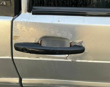 Сірий ВАЗ 2113 Самара, об'ємом двигуна 1.5 л та пробігом 200 тис. км за 1200 $, фото 4 на Automoto.ua