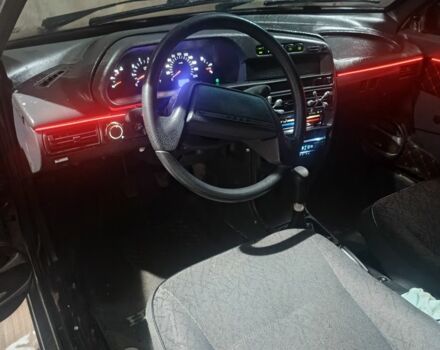 Серый ВАЗ 2113 Самара, объемом двигателя 1.5 л и пробегом 200 тыс. км за 1350 $, фото 17 на Automoto.ua