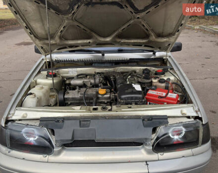 Сірий ВАЗ 2113 Самара, об'ємом двигуна 1.5 л та пробігом 242 тис. км за 1900 $, фото 13 на Automoto.ua