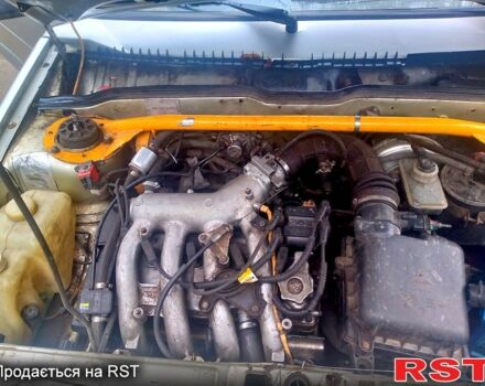 Сірий ВАЗ 2113 Самара, об'ємом двигуна 1.5 л та пробігом 327 тис. км за 600 $, фото 2 на Automoto.ua