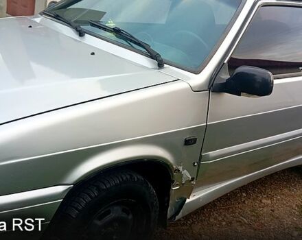 Серый ВАЗ 2113 Самара, объемом двигателя 1.5 л и пробегом 283 тыс. км за 1700 $, фото 1 на Automoto.ua