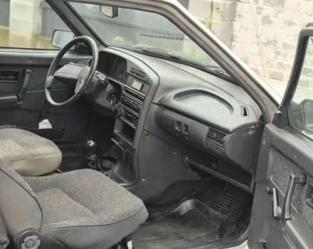 Серый ВАЗ 2113 Самара, объемом двигателя 0 л и пробегом 200 тыс. км за 1599 $, фото 6 на Automoto.ua