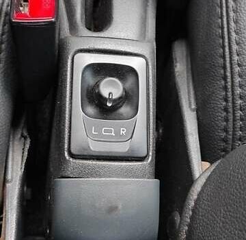 ВАЗ 2113 Самара 2006 в Павлограде на Automoto.ua Серый ВАЗ 2113 Самара, объемом двигателя 1.5 л и пробегом 172 тыс. км за 2700 $, фото 1 на Automoto.ua