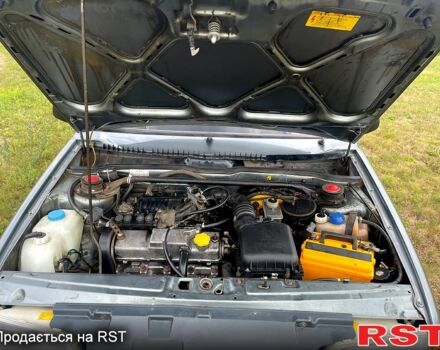 Серый ВАЗ 2113 Самара, объемом двигателя 1.6 л и пробегом 280 тыс. км за 1700 $, фото 7 на Automoto.ua