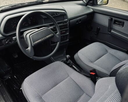 Серый ВАЗ 2113 Самара, объемом двигателя 1.6 л и пробегом 33 тыс. км за 3500 $, фото 5 на Automoto.ua