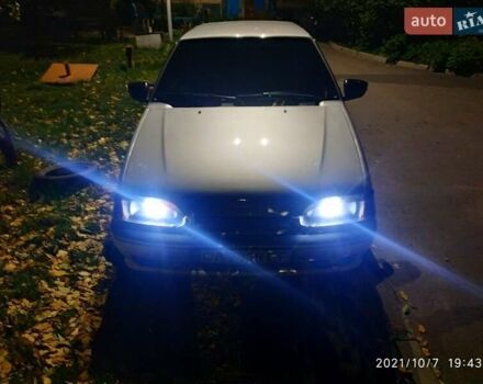 Серый ВАЗ 2113 Самара, объемом двигателя 1.6 л и пробегом 260 тыс. км за 3300 $, фото 9 на Automoto.ua