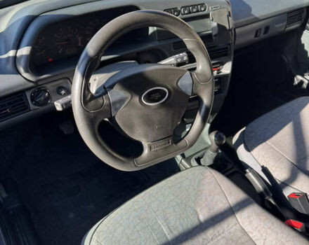 Серый ВАЗ 2113 Самара, объемом двигателя 1.6 л и пробегом 162 тыс. км за 1900 $, фото 4 на Automoto.ua