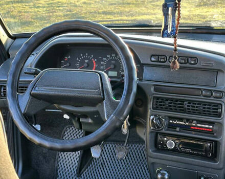 Серый ВАЗ 2113 Самара, объемом двигателя 1.6 л и пробегом 200 тыс. км за 2300 $, фото 6 на Automoto.ua