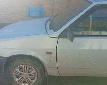 Серый ВАЗ 2113 Самара, объемом двигателя 1.6 л и пробегом 297 тыс. км за 1100 $, фото 1 на Automoto.ua