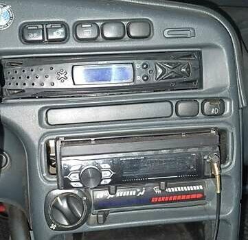 Серый ВАЗ 2113 Самара, объемом двигателя 1.6 л и пробегом 140 тыс. км за 1990 $, фото 13 на Automoto.ua