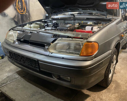 Серый ВАЗ 2113 Самара, объемом двигателя 1.6 л и пробегом 195 тыс. км за 2700 $, фото 2 на Automoto.ua