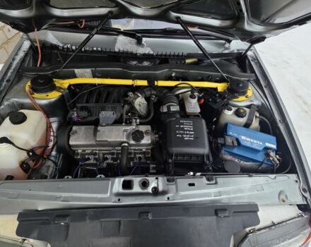 Сірий ВАЗ 2113 Самара, об'ємом двигуна 0 л та пробігом 214 тис. км за 2700 $, фото 4 на Automoto.ua