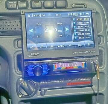 Серый ВАЗ 2113 Самара, объемом двигателя 1.6 л и пробегом 140 тыс. км за 1990 $, фото 12 на Automoto.ua