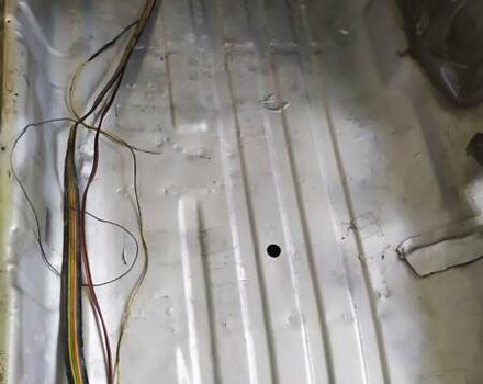 Серый ВАЗ 2113 Самара, объемом двигателя 1.6 л и пробегом 140 тыс. км за 1990 $, фото 7 на Automoto.ua