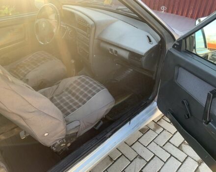 Серый ВАЗ 2113 Самара, объемом двигателя 1.6 л и пробегом 200 тыс. км за 950 $, фото 5 на Automoto.ua