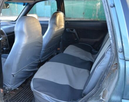 Серый ВАЗ 2113 Самара, объемом двигателя 1.5 л и пробегом 300 тыс. км за 1200 $, фото 4 на Automoto.ua