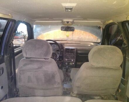 Серый ВАЗ 2113 Самара, объемом двигателя 1.5 л и пробегом 200 тыс. км за 721 $, фото 2 на Automoto.ua