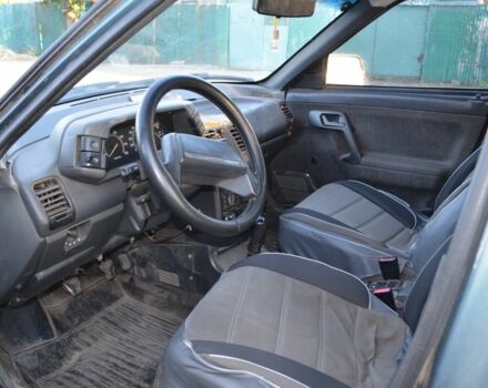 Серый ВАЗ 2113 Самара, объемом двигателя 1.5 л и пробегом 300 тыс. км за 1200 $, фото 6 на Automoto.ua