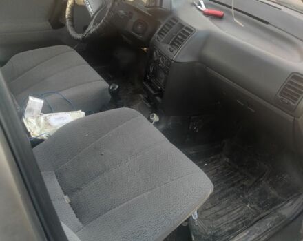 Серый ВАЗ 2113 Самара, объемом двигателя 1.5 л и пробегом 270 тыс. км за 650 $, фото 6 на Automoto.ua