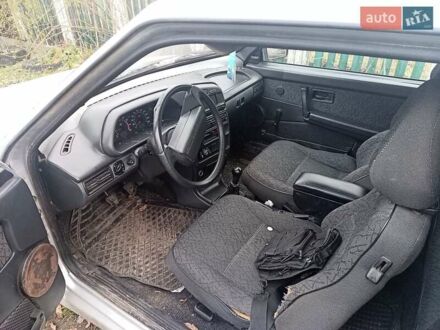 Серый ВАЗ 2113 Самара, объемом двигателя 1.5 л и пробегом 275 тыс. км за 1300 $, фото 1 на Automoto.ua