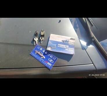 ВАЗ 2113 Самара 2006 в Одессе на Automoto.ua Серый ВАЗ 2113 Самара, объемом двигателя 1.5 л и пробегом 199 тыс. км за 1500 $, фото 1 на Automoto.ua