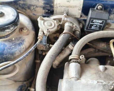 Синій ВАЗ 2113 Самара, об'ємом двигуна 1.6 л та пробігом 189 тис. км за 2100 $, фото 3 на Automoto.ua