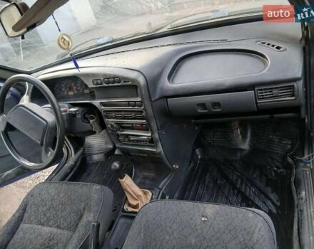 Синий ВАЗ 2113 Самара, объемом двигателя 1.6 л и пробегом 195 тыс. км за 600 $, фото 4 на Automoto.ua
