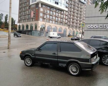 Зелений ВАЗ 2113 Самара, об'ємом двигуна 1.6 л та пробігом 130 тис. км за 2000 $, фото 2 на Automoto.ua