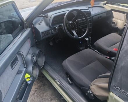 ВАЗ 2113 Самара 2007 в Днепре (Днепропетровске) на Automoto.ua Зеленый ВАЗ 2113 Самара, объемом двигателя 1.6 л и пробегом 70 тыс. км за 2600 $, фото 8 на Automoto.ua