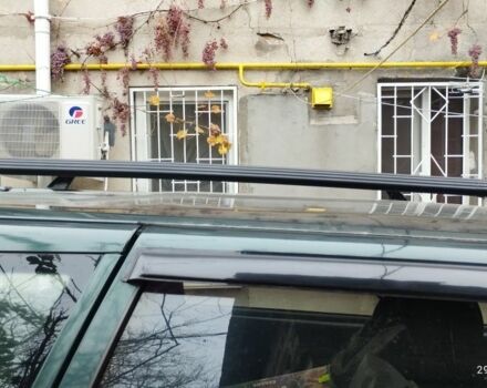 Зеленый ВАЗ 2113 Самара, объемом двигателя 1.5 л и пробегом 250 тыс. км за 2000 $, фото 4 на Automoto.ua