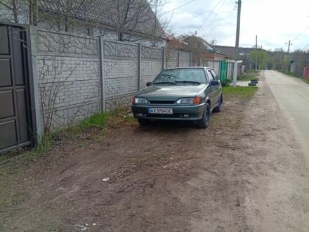 ВАЗ 2113 Самара 2008 у Верхнеднепровске на Automoto.ua Зелений ВАЗ 2113 Самара, об'ємом двигуна 1.6 л та пробігом 220 тис. км за 967 $, фото 1 на Automoto.ua