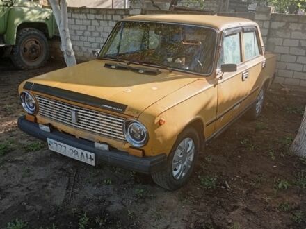 ВАЗ 2113 Самара 1988 у Подільськ (Котовськ) на Automoto.ua Помаранчевий ВАЗ 2113 Самара, об'ємом двигуна 1.3 л та пробігом 170 тис. км за 400 $, фото 1 на Automoto.ua
