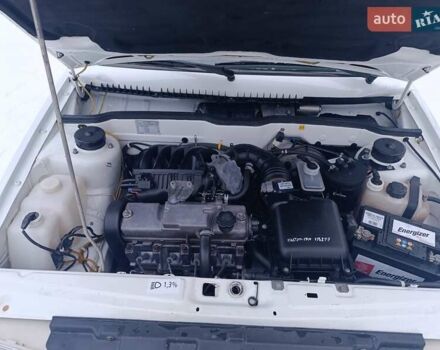 Белый ВАЗ 2114 Самара, объемом двигателя 1.6 л и пробегом 58 тыс. км за 3300 $, фото 3 на Automoto.ua