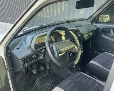 Білий ВАЗ 2114 Самара, об'ємом двигуна 1.6 л та пробігом 118 тис. км за 2400 $, фото 12 на Automoto.ua