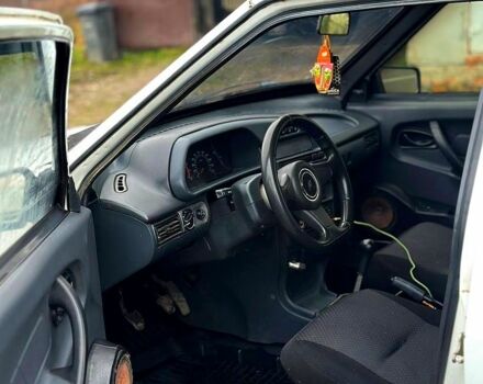 Білий ВАЗ 2114 Самара, об'ємом двигуна 1.6 л та пробігом 200 тис. км за 1600 $, фото 3 на Automoto.ua