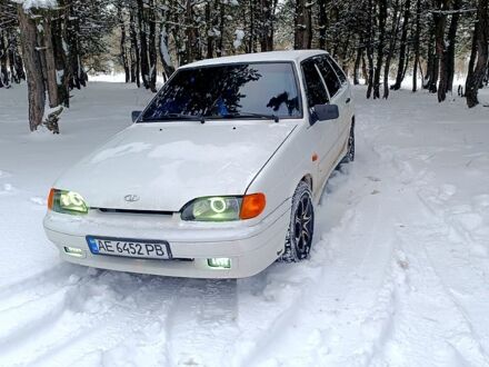 Белый ВАЗ 2114 Самара, объемом двигателя 1.6 л и пробегом 1070 тыс. км за 2000 $, фото 1 на Automoto.ua