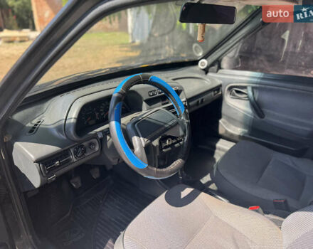 Чорний ВАЗ 2114 Самара, об'ємом двигуна 1.6 л та пробігом 218 тис. км за 1350 $, фото 15 на Automoto.ua