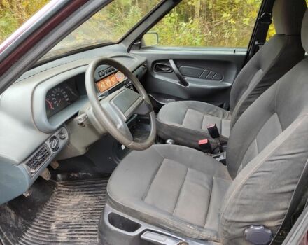 Червоний ВАЗ 2114 Самара, об'ємом двигуна 1.6 л та пробігом 200 тис. км за 1950 $, фото 9 на Automoto.ua