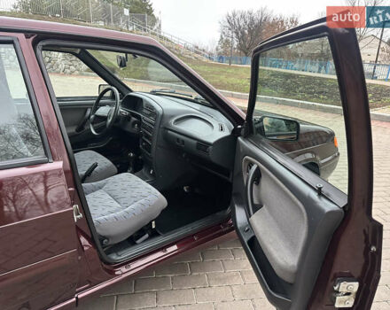 Красный ВАЗ 2114 Самара, объемом двигателя 1.6 л и пробегом 65 тыс. км за 3650 $, фото 11 на Automoto.ua