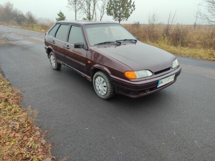 Красный ВАЗ 2114 Самара, объемом двигателя 1.6 л и пробегом 200 тыс. км за 1950 $, фото 1 на Automoto.ua