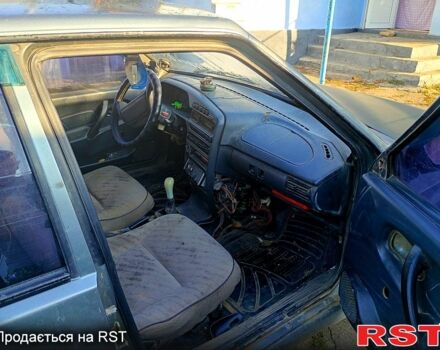 Серый ВАЗ 2114 Самара, объемом двигателя 1.3 л и пробегом 200 тыс. км за 600 $, фото 1 на Automoto.ua