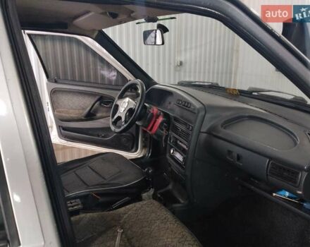 Серый ВАЗ 2114 Самара, объемом двигателя 1.5 л и пробегом 213 тыс. км за 950 $, фото 3 на Automoto.ua