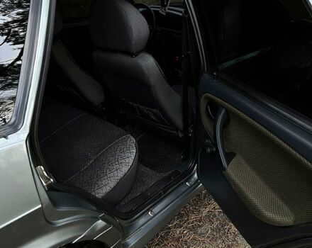 Серый ВАЗ 2114 Самара, объемом двигателя 1.6 л и пробегом 200 тыс. км за 2950 $, фото 9 на Automoto.ua