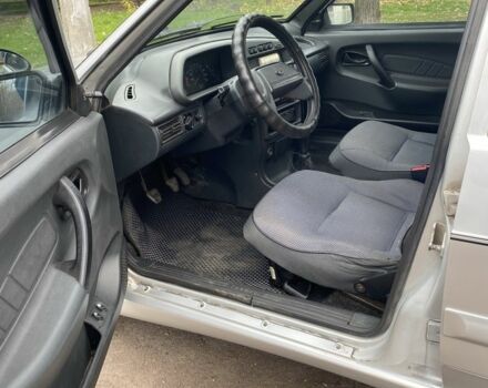 Серый ВАЗ 2114 Самара, объемом двигателя 1.6 л и пробегом 234 тыс. км за 2100 $, фото 4 на Automoto.ua