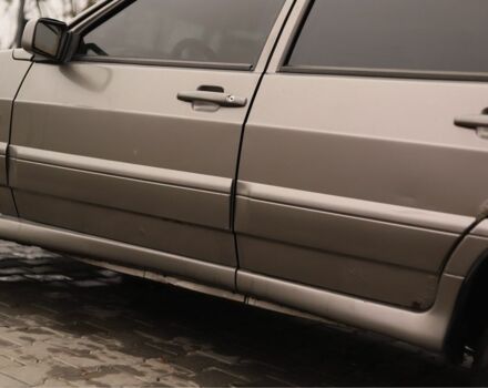 Серый ВАЗ 2114 Самара, объемом двигателя 1.6 л и пробегом 270 тыс. км за 2000 $, фото 1 на Automoto.ua